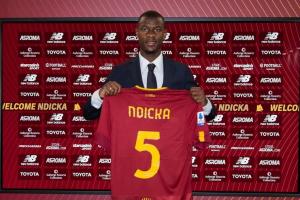 恩迪卡谈战胜莱切：最重要是不失球，拉涅利经常与我们交流