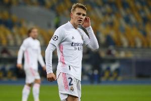 BetVictor伟德-队报分析厄德高皇马生涯失败原因：BBC牢牢占据首发+个人性格内向