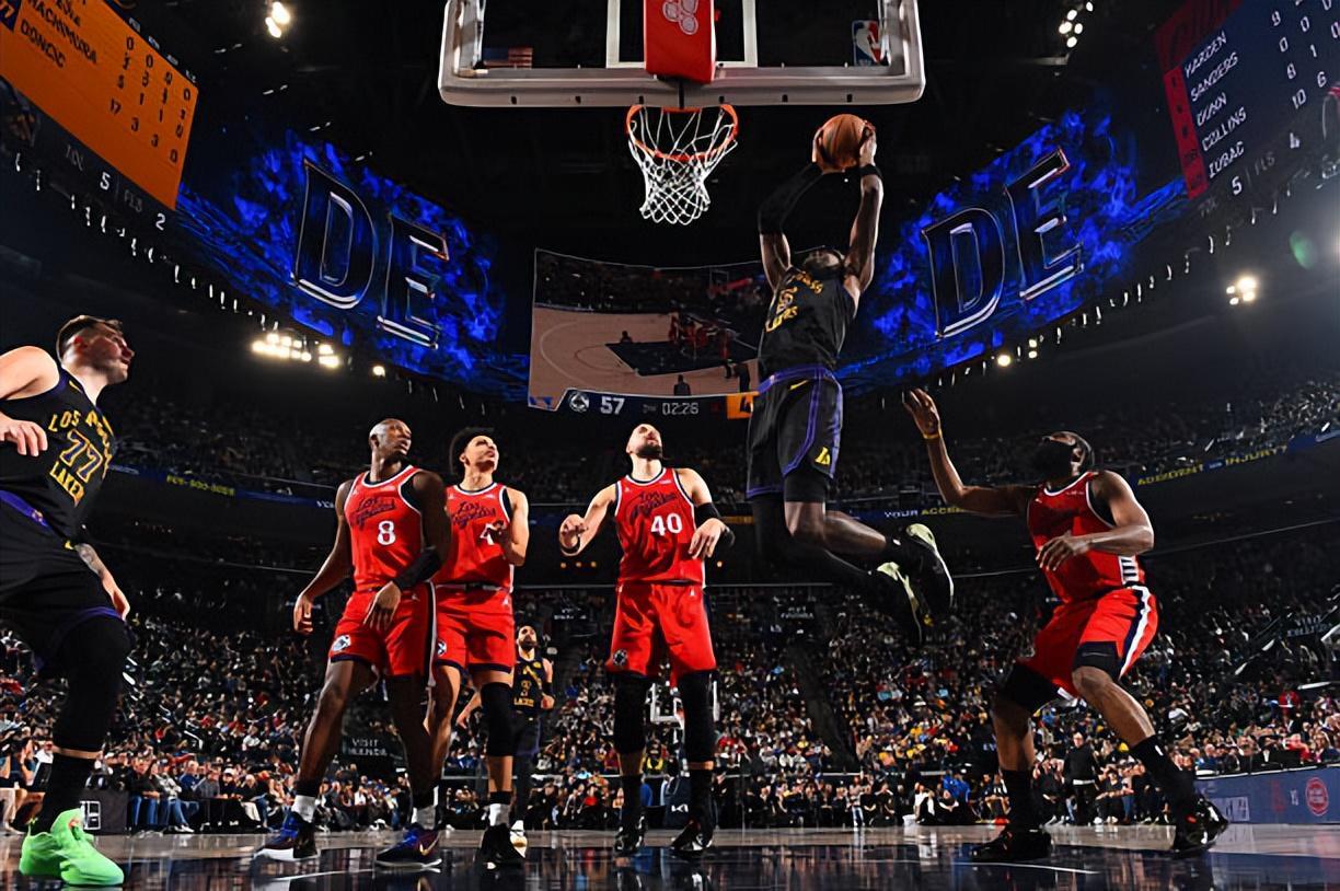 BetVictor伟德-被快船各种打爆，湖人内线支柱莫名其妙又一次彻底丧气了？